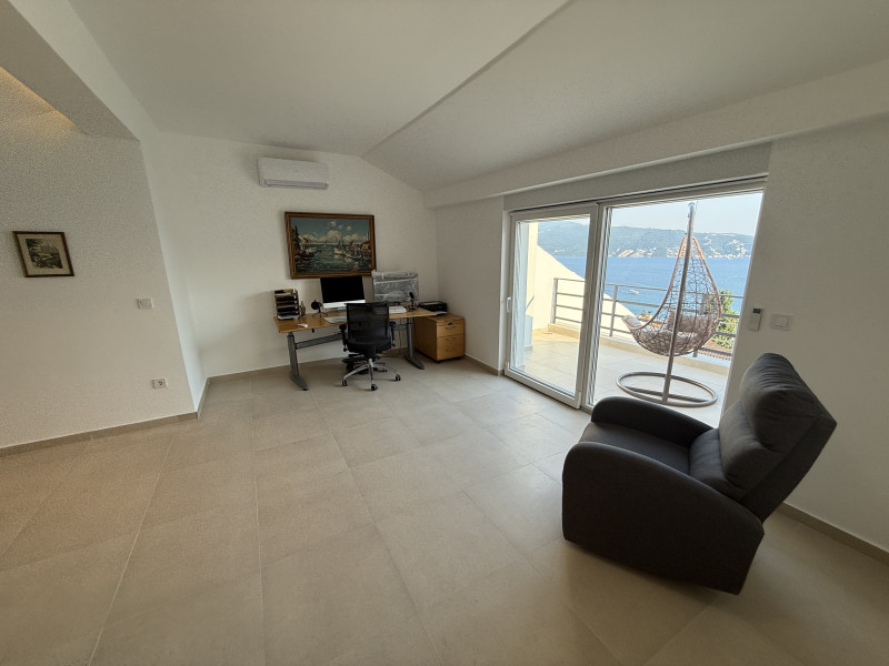 Kuca u centru Herceg Novog Stari grad kod Kanli Kule