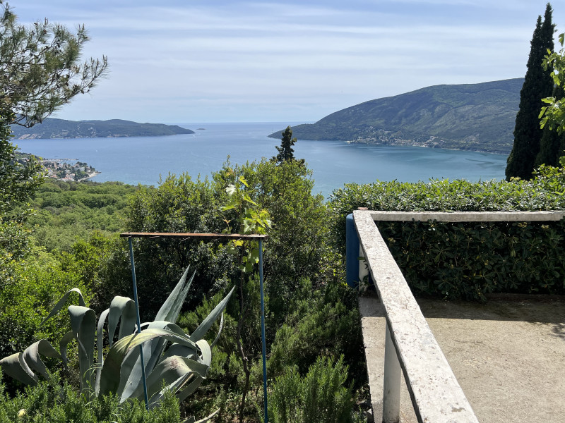 Kuca na Suscepanu sa pogledom na more